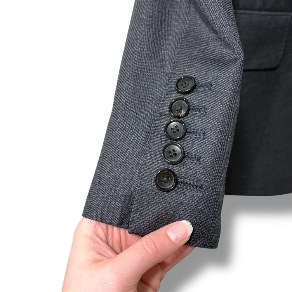 Tom Ford Men's Charcoal Gray Fine Wool Silk Suit Jacket and Trousers Size 44L US